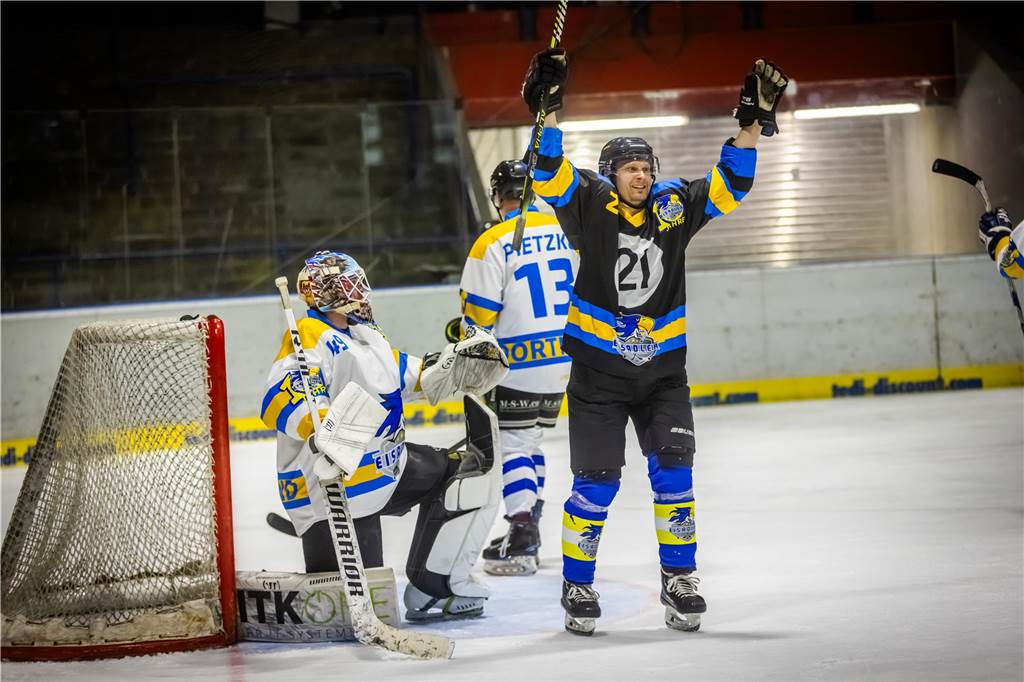 Die besten Bilder vom Jubiläumsspiel der Eisadler.