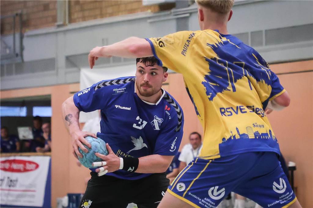 Die besten Bilder vom Relegationsspiel des TV Brechten gegen RSVE Siegen. 