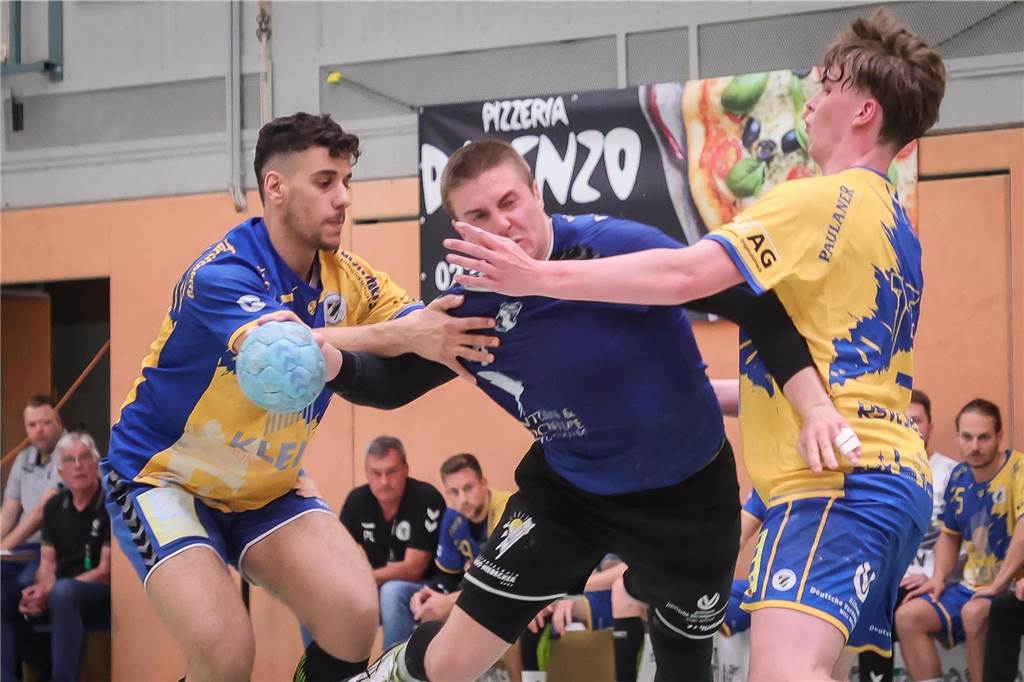 Die besten Bilder vom Relegationsspiel des TV Brechten gegen RSVE Siegen. 