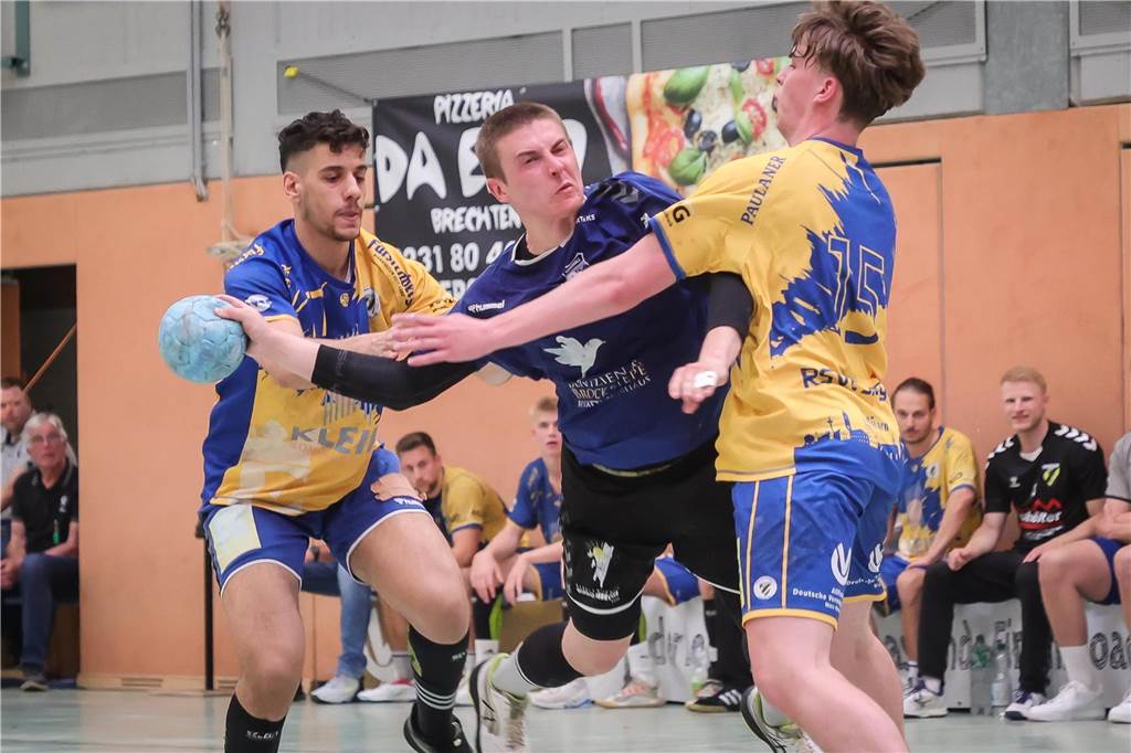 Die besten Bilder vom Relegationsspiel des TV Brechten gegen RSVE Siegen. 