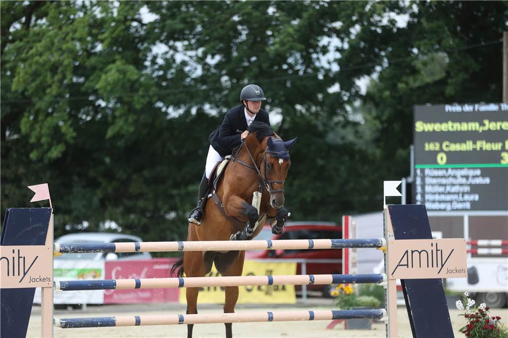 Die besten Bilder vom S*-Springen am Freitag der Vinnumer Reitertage 2024.
