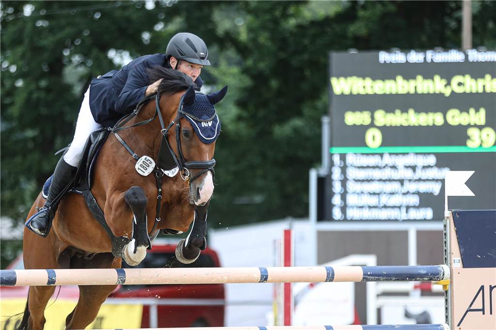 Die besten Bilder vom S*-Springen am Freitag der Vinnumer Reitertage 2024.
