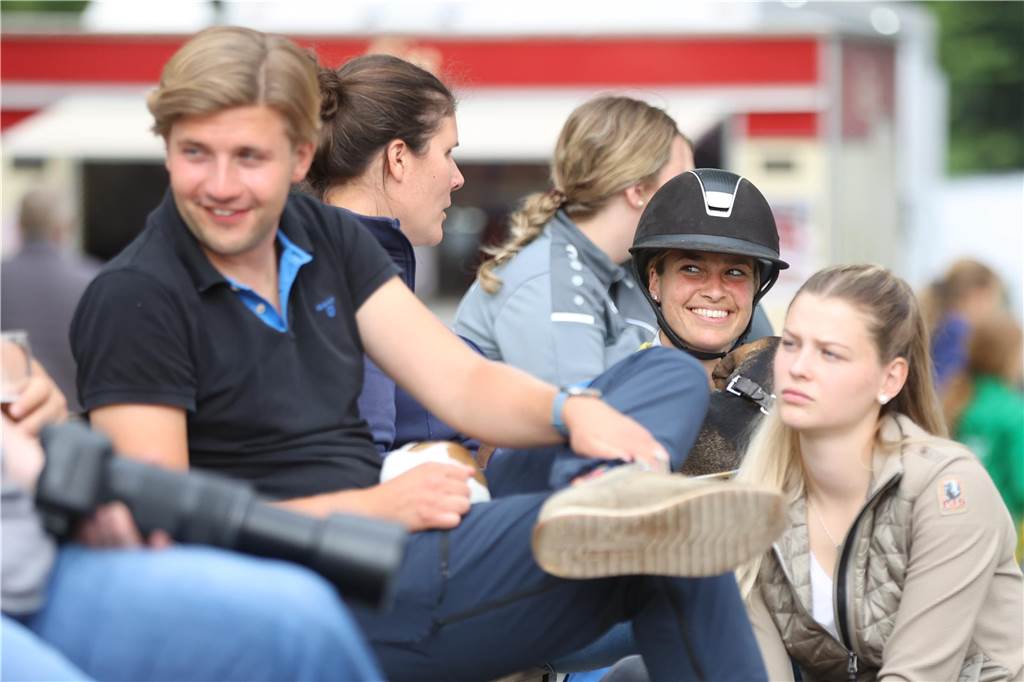 Die besten Bilder vom S*-Springen am Freitag der Vinnumer Reitertage 2024.