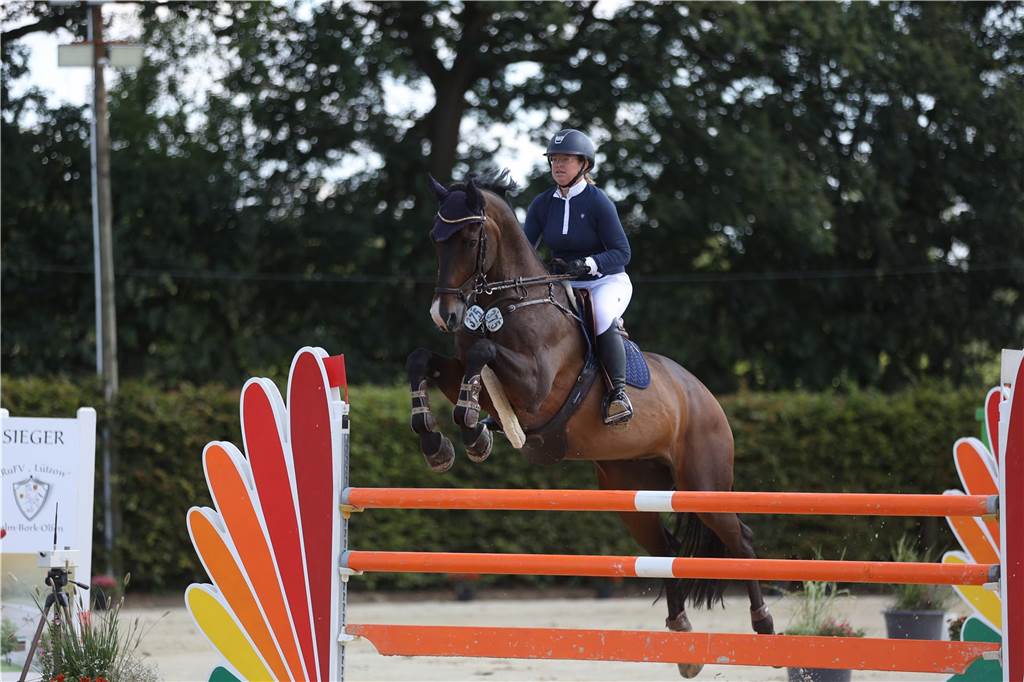 Die besten Bilder vom S*-Springen bei den Vinnumer Reitertagen.