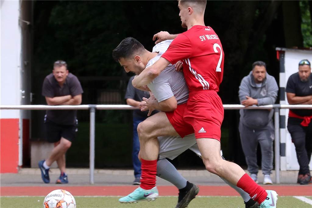 Die besten Bilder vom Spiel SV Brackel 06 gegen YEG Hassel. 
