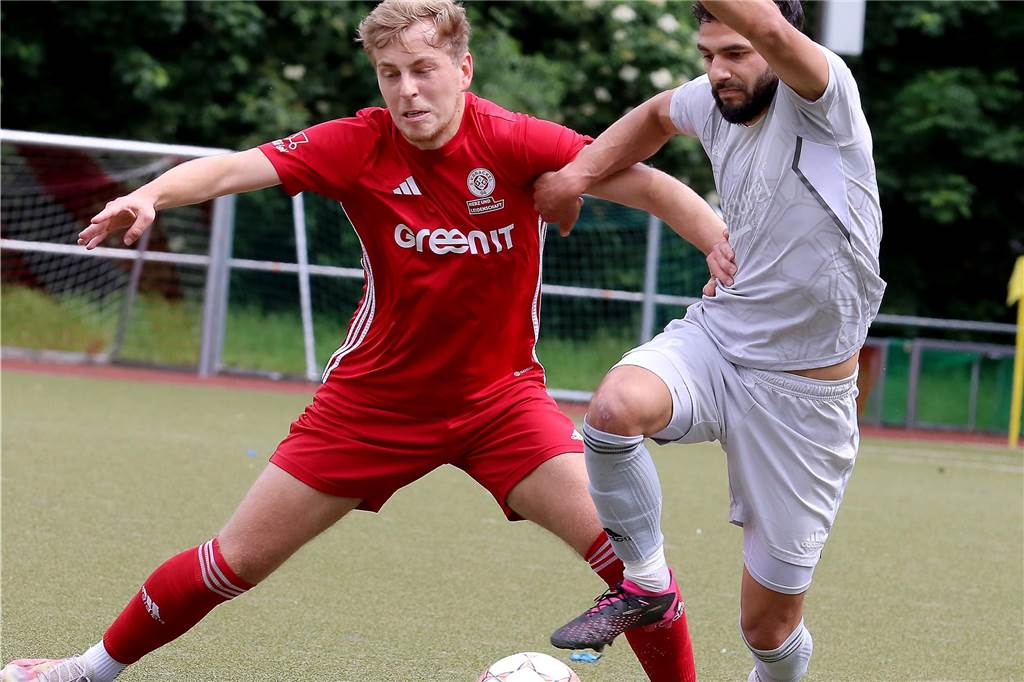Die besten Bilder vom Spiel SV Brackel 06 gegen YEG Hassel. 