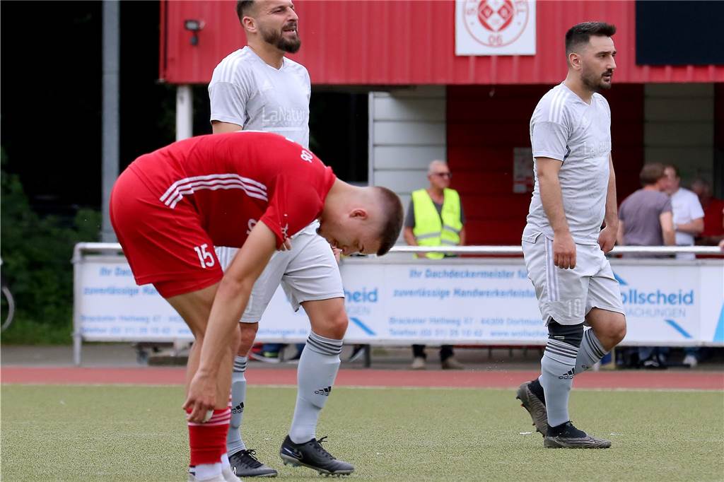 Die besten Bilder vom Spiel SV Brackel 06 gegen YEG Hassel. 