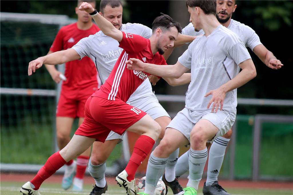 Die besten Bilder vom Spiel SV Brackel 06 gegen YEG Hassel. 