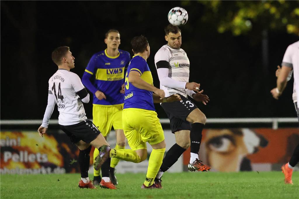 Die besten Bilder vom Spiel zwischen dem SV Herbern und FC Nordkirchen.