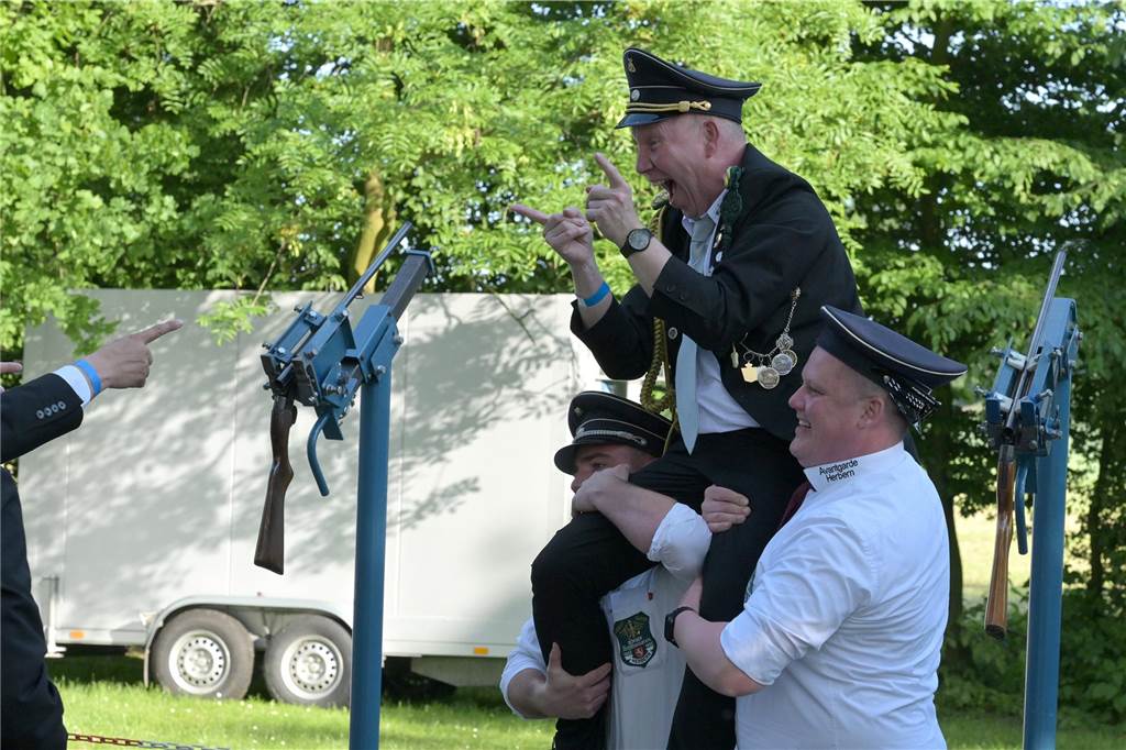 Die besten Bilder vom Vogelschießen des BSV Herbern und seinem neuen König Christoph Ruhmöller.