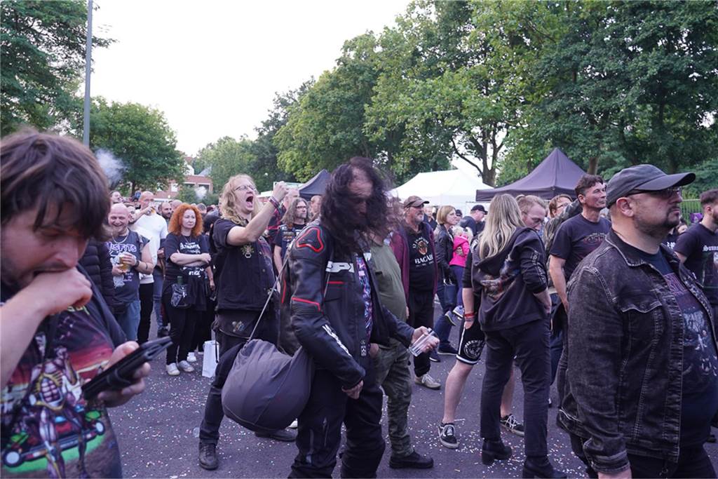 Die besten Bilder von Samstag (13. Juli) rund um die Alternative Stage beim Brunnenfest 2024 in Lünen.