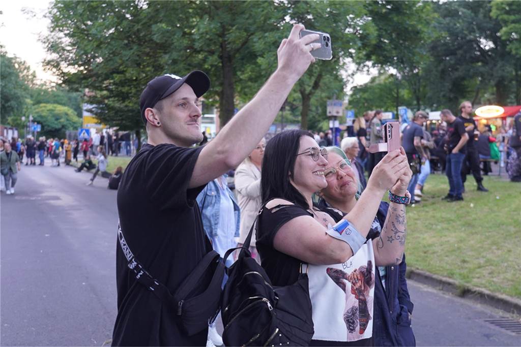 Die besten Bilder von Samstag (13. Juli) rund um die Alternative Stage beim Brunnenfest 2024 in Lünen.