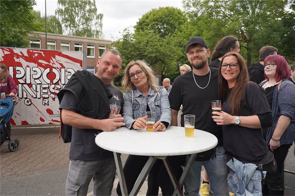 Die besten Bilder von Samstag (13. Juli) rund um die Alternative Stage beim Brunnenfest 2024 in Lünen.