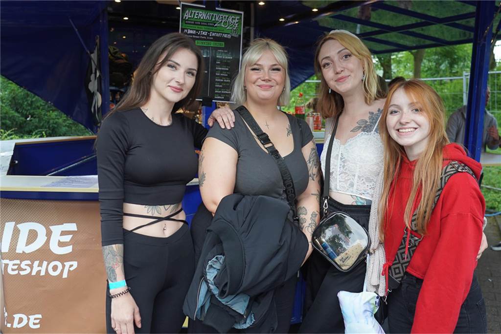 Die besten Bilder von Samstag (13. Juli) rund um die Alternative Stage beim Brunnenfest 2024 in Lünen.