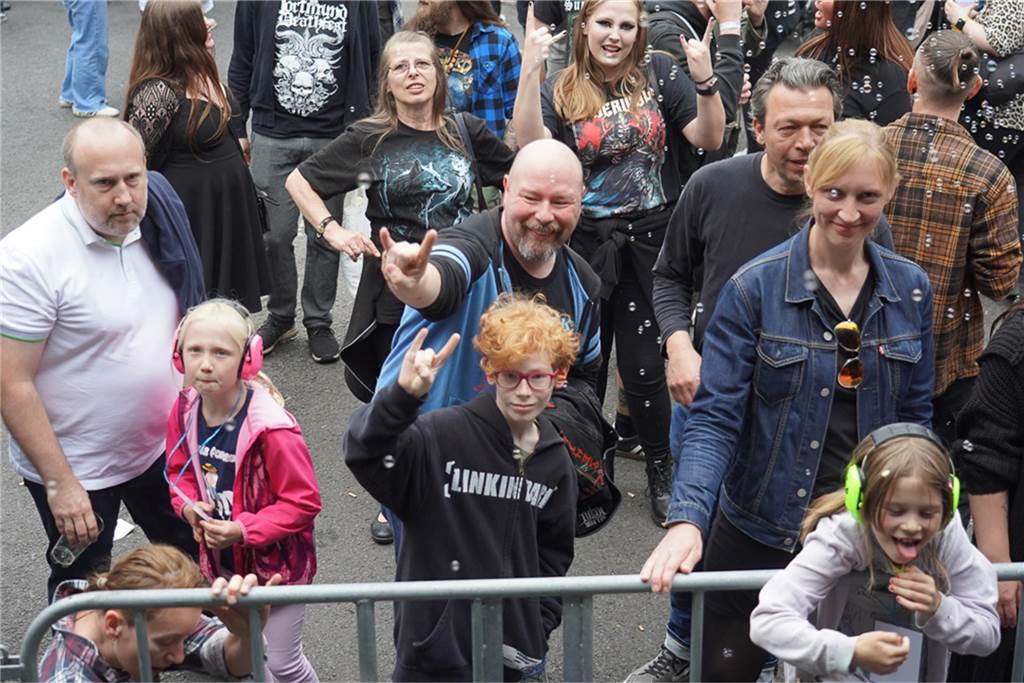 Die besten Bilder von Samstag (13. Juli) rund um die Alternative Stage beim Brunnenfest 2024 in Lünen.