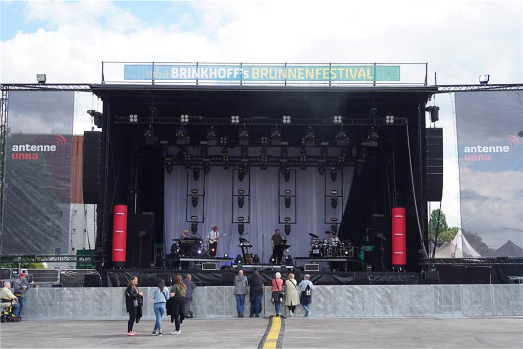 Die besten Bilder von Samstag (13. Juli) rund um die Alternative Stage beim Brunnenfest 2024 in Lünen.