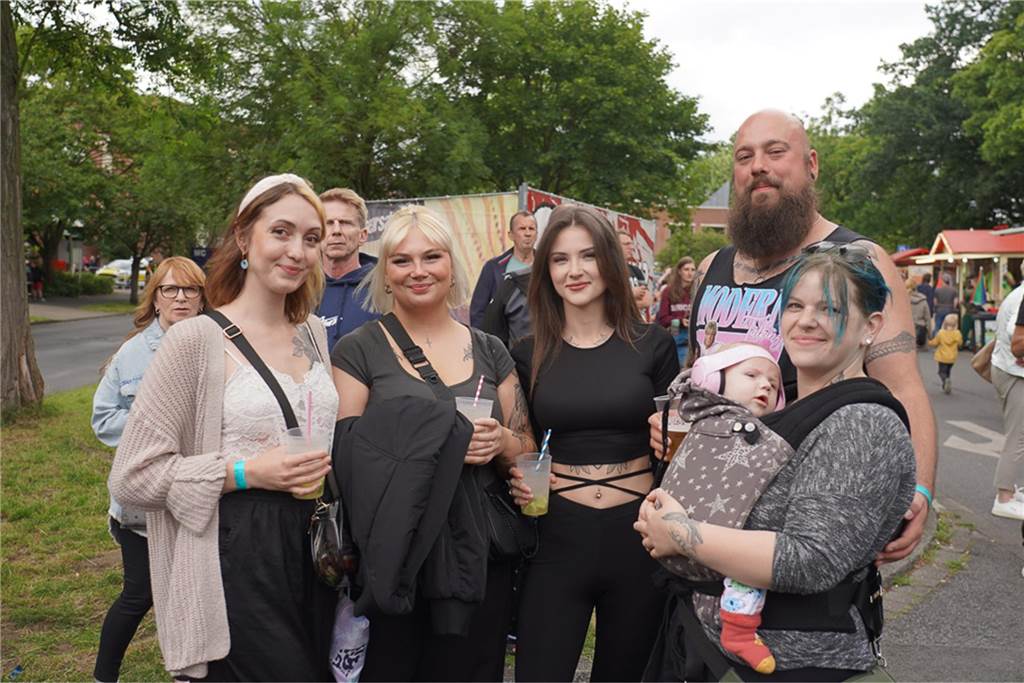 Die besten Bilder von Samstag (13. Juli) rund um die Alternative Stage beim Brunnenfest 2024 in Lünen.