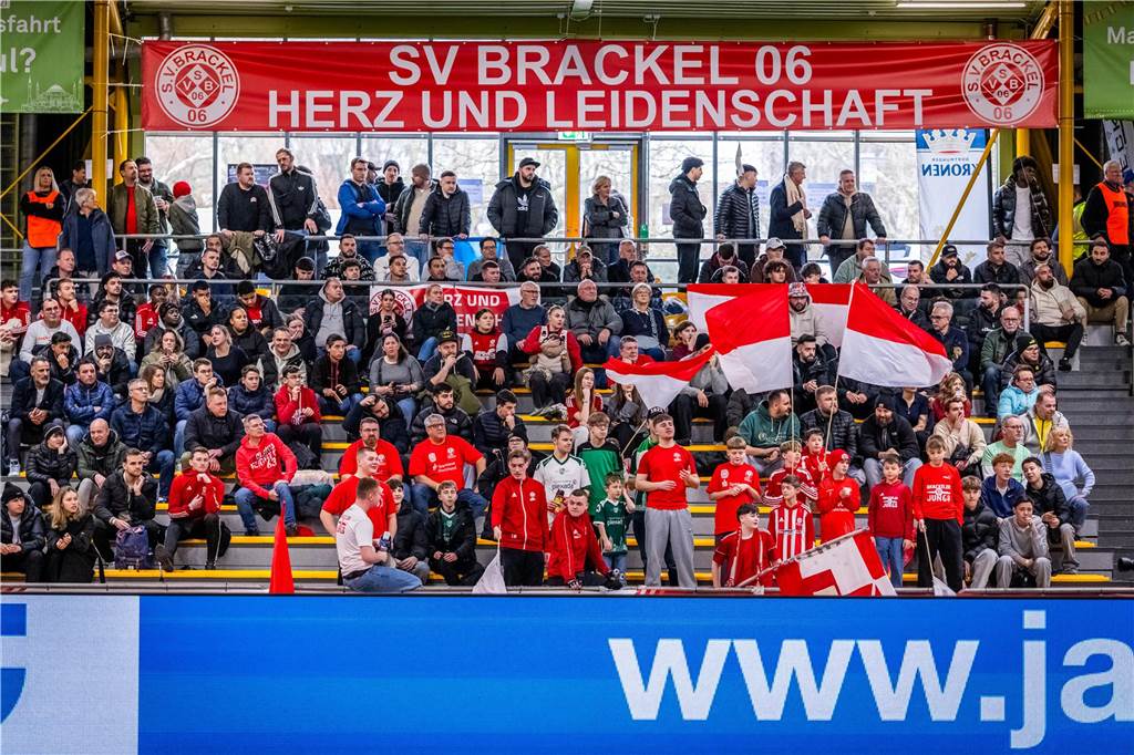 Die besten Fan-Fotos vom Finaltag der Hallenfußball-Stadtmeisterschaft in Dortmund. 