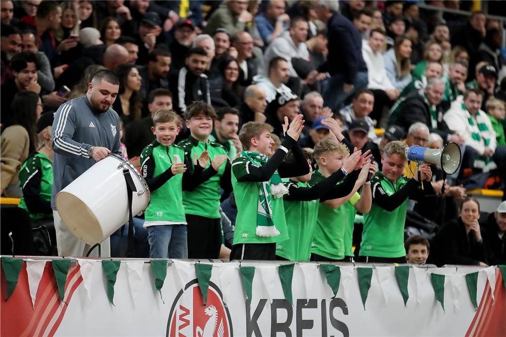 Die besten Fan-Fotos vom Finaltag der Hallenfußball-Stadtmeisterschaft in Dortmund. 