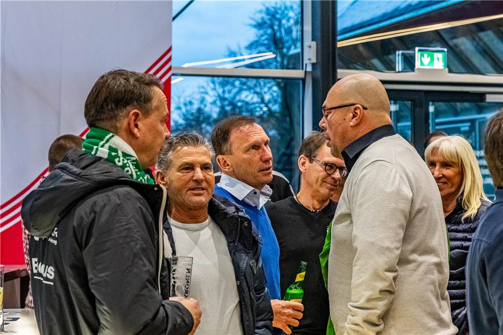 Die besten Fan-Fotos vom Finaltag der Hallenfußball-Stadtmeisterschaft in Dortmund. 