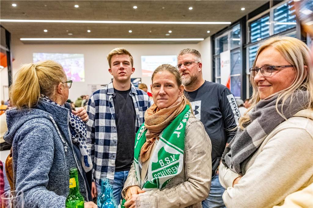 Die besten Fan-Fotos vom Finaltag der Hallenfußball-Stadtmeisterschaft in Dortmund. 