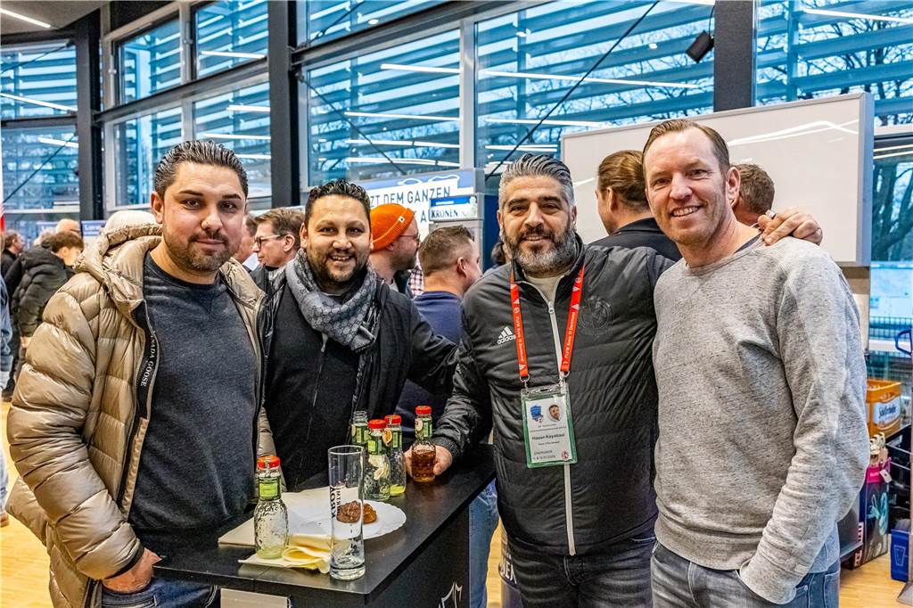 Die besten Fan-Fotos vom Finaltag der Hallenfußball-Stadtmeisterschaft in Dortmund. 
