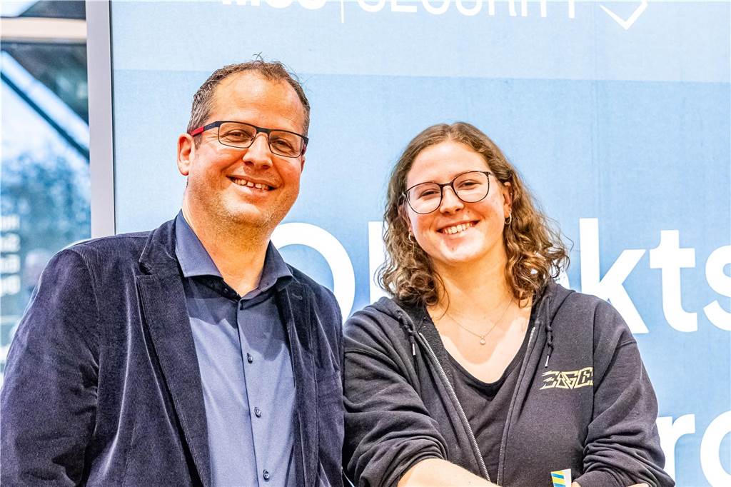 Die besten Fan-Fotos vom Finaltag der Hallenfußball-Stadtmeisterschaft in Dortmund. 
