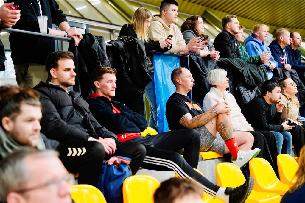 Die besten Fan-Fotos vom Finaltag der Hallenfußball-Stadtmeisterschaft in Dortmund. 