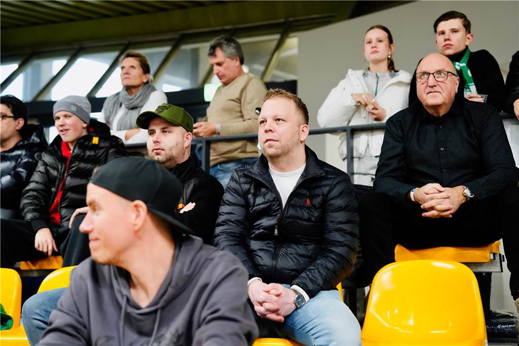 Die besten Fan-Fotos vom Finaltag der Hallenfußball-Stadtmeisterschaft in Dortmund. 