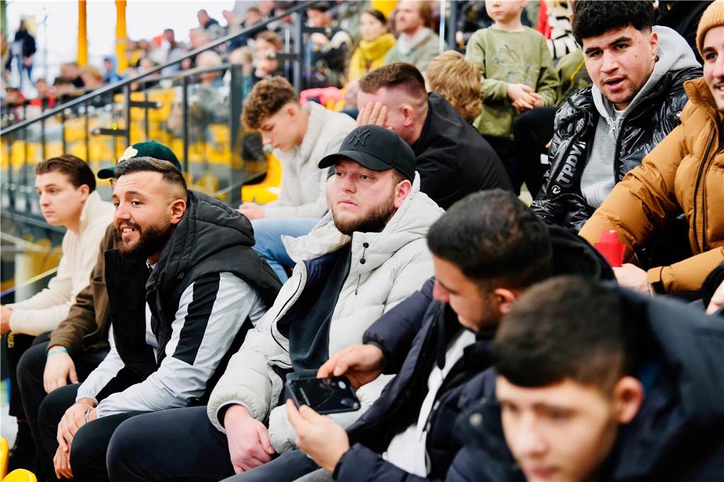Die besten Fan-Fotos vom Finaltag der Hallenfußball-Stadtmeisterschaft in Dortmund. 
