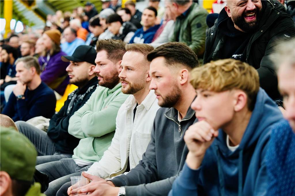 Die besten Fan-Fotos vom Finaltag der Hallenfußball-Stadtmeisterschaft in Dortmund. 
