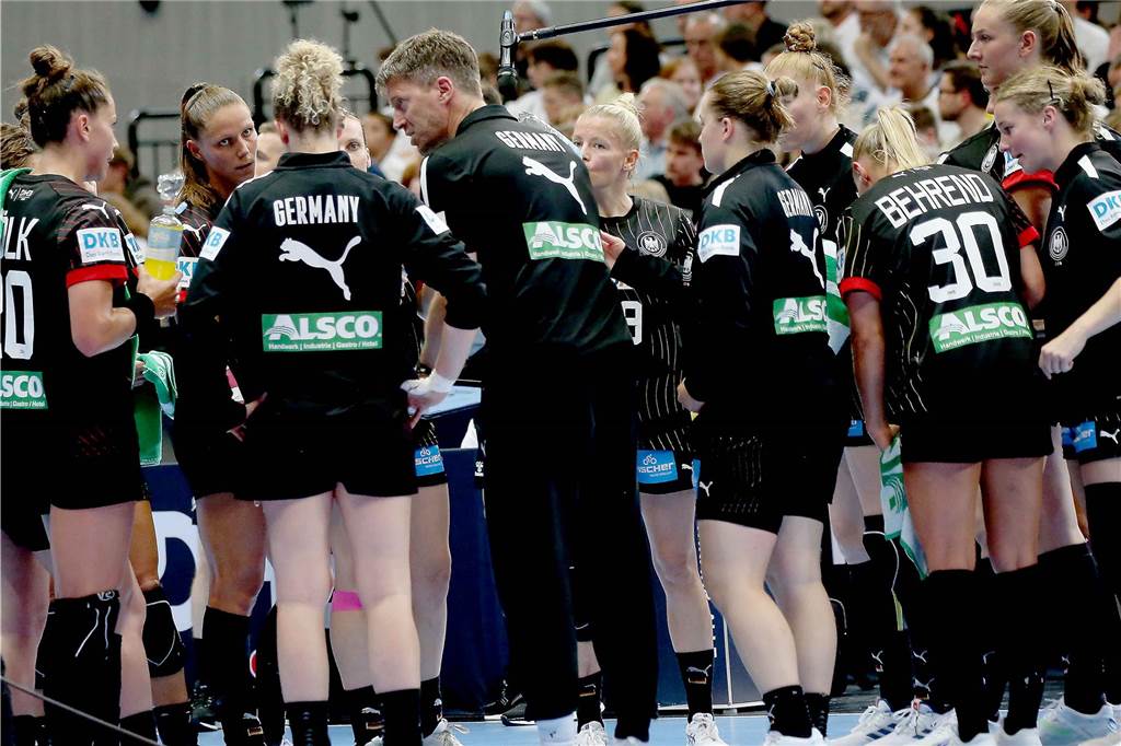 Die besten Fotos der Handball-Länderspiele in der Westfalenhalle in Dortmund. 