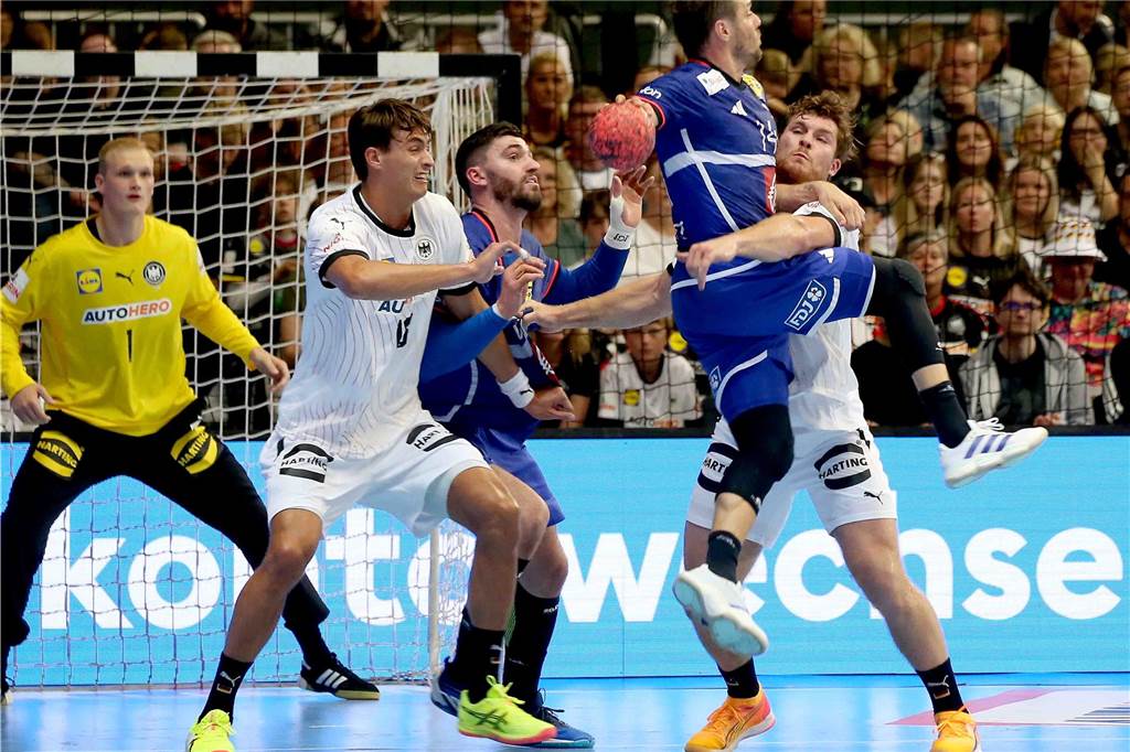 Die besten Fotos der Handball-Länderspiele in der Westfalenhalle in Dortmund. 