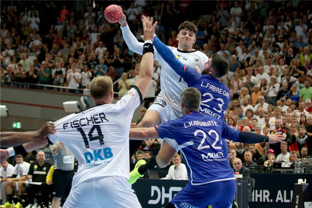 Die besten Fotos der Handball-Länderspiele in der Westfalenhalle in Dortmund. 