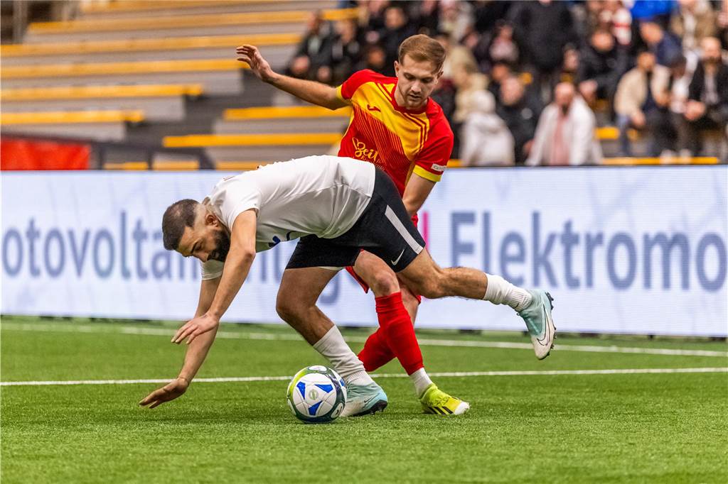 Die besten Fotos vom ersten Endrundentag der Dortmunder Hallenstadtmeisterschaft.