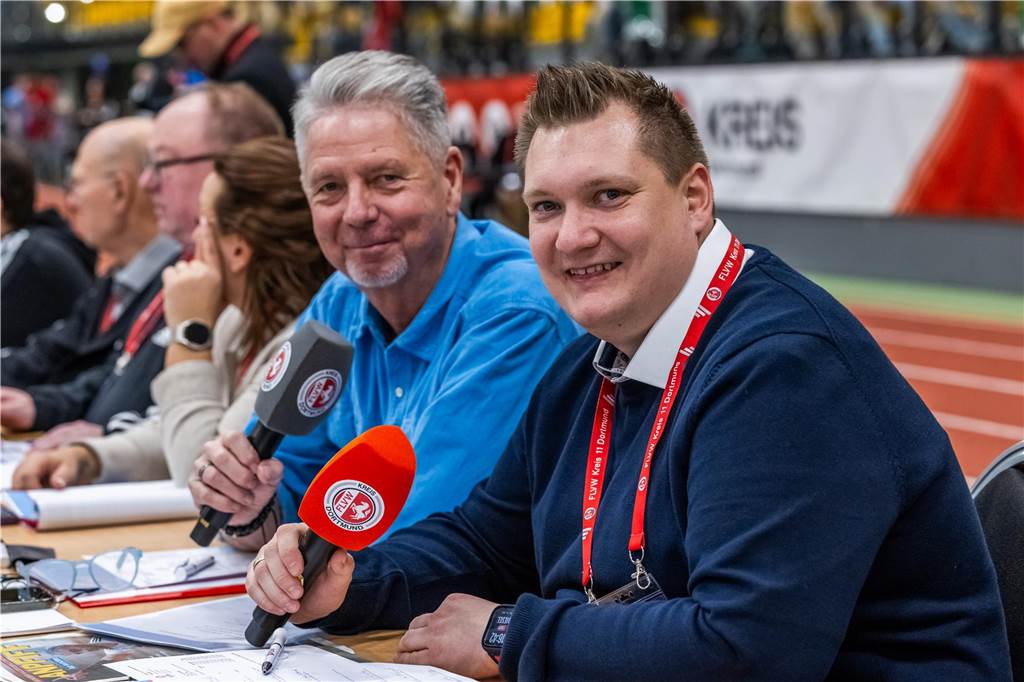 Die besten Fotos vom ersten Endrundentag der Dortmunder Hallenstadtmeisterschaft.