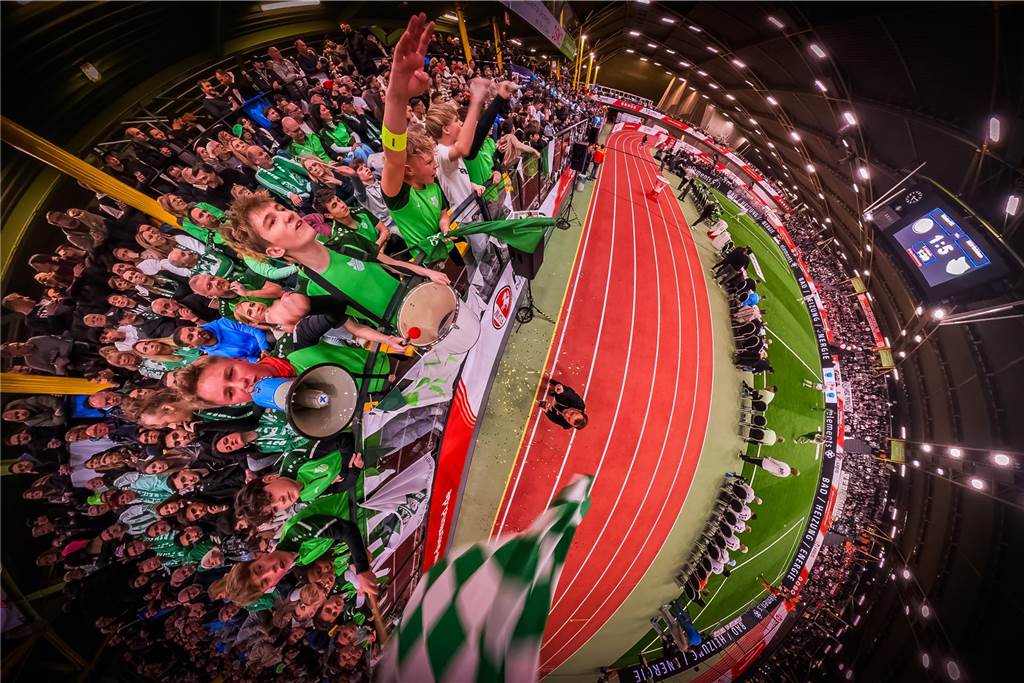 Die besten Fotos vom ersten Endrundentag der Dortmunder Hallenstadtmeisterschaft.