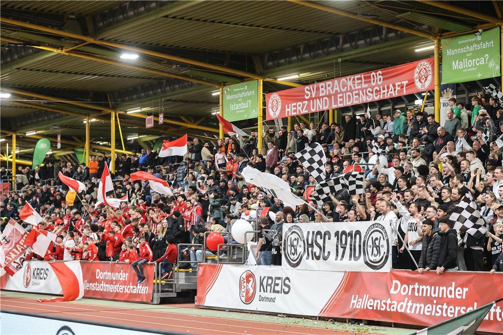 Die besten Fotos vom ersten Endrundentag der Dortmunder Hallenstadtmeisterschaft.