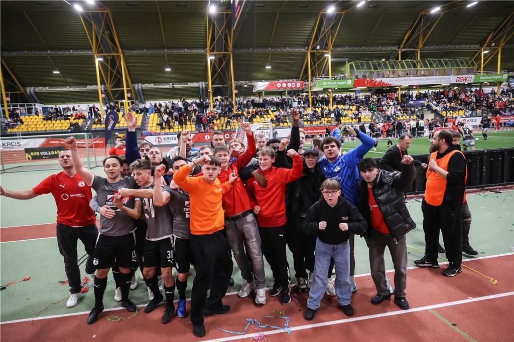 Die besten Fotos vom ersten Endrundentag der Dortmunder Hallenstadtmeisterschaft.