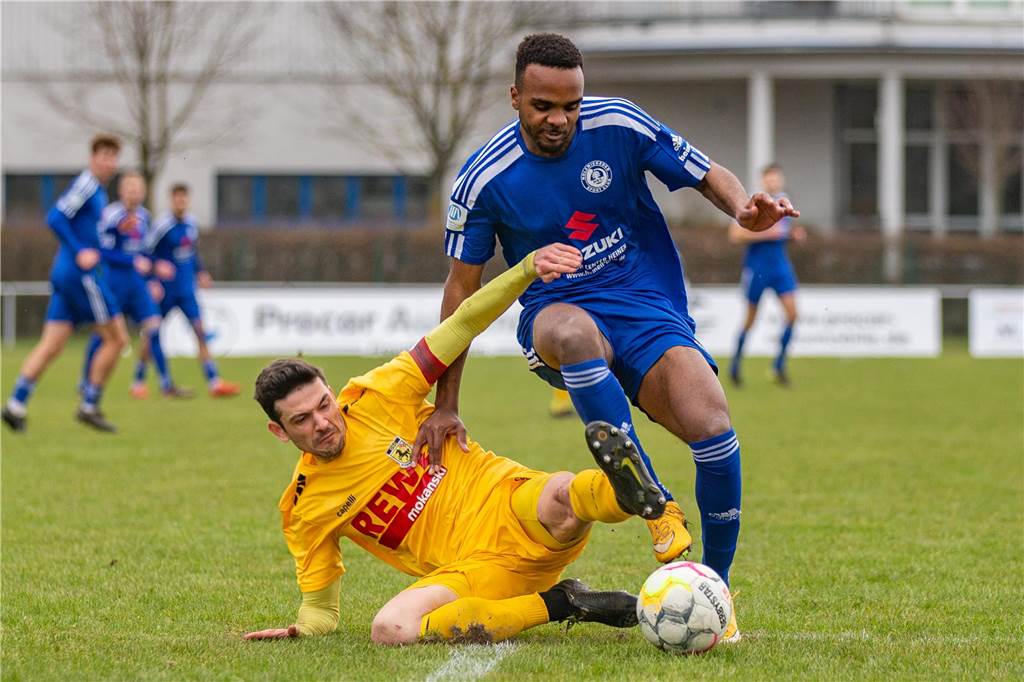 Die besten Fotos vom Fußball-Wochenende.