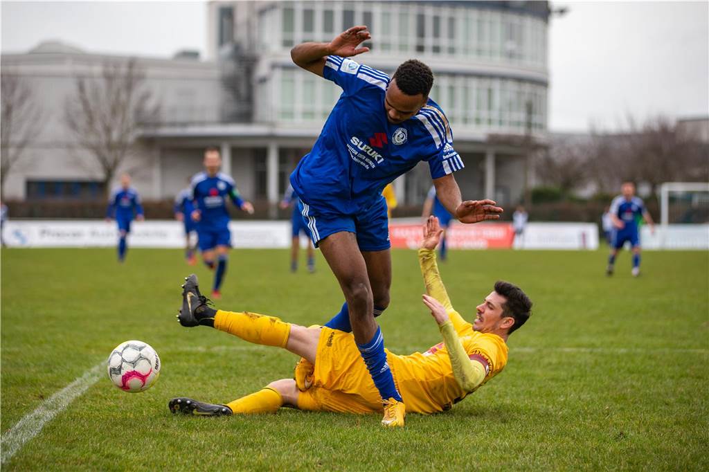 Die besten Fotos vom Fußball-Wochenende.