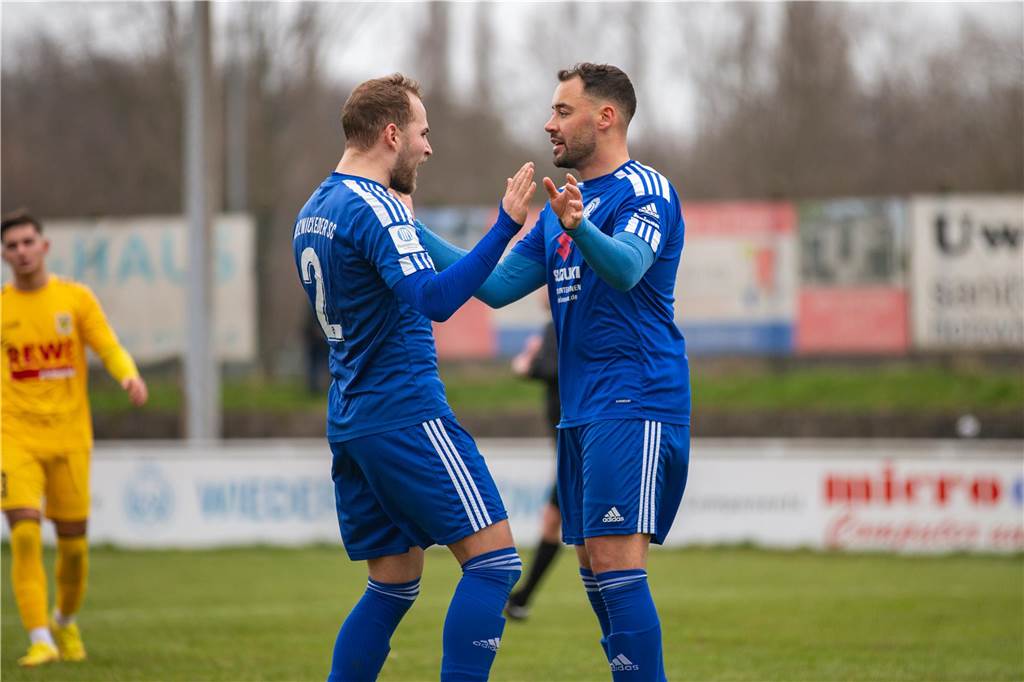 Die besten Fotos vom Fußball-Wochenende.