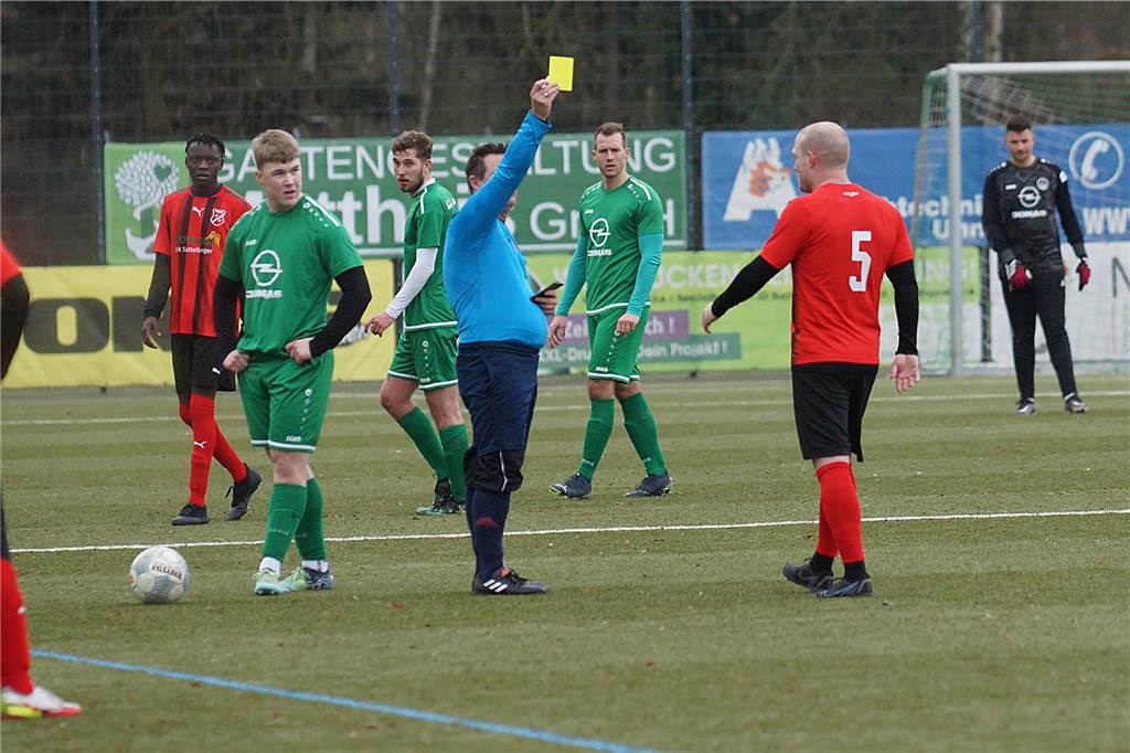 Die besten Fotos vom Fußball-Wochenende.