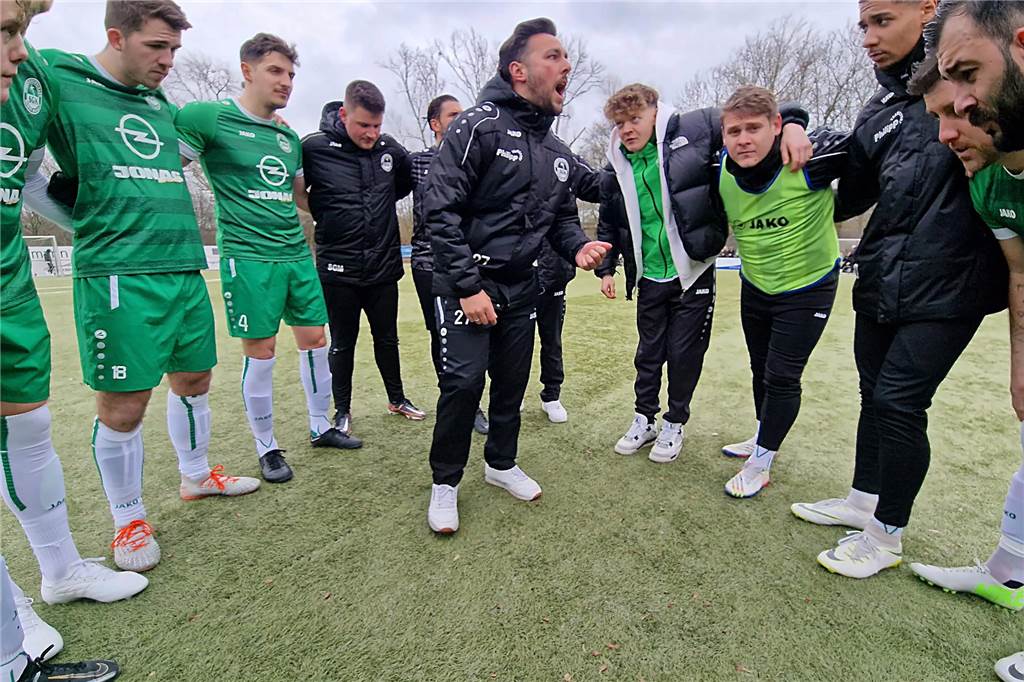 Die besten Fotos vom Fußball-Wochenende.