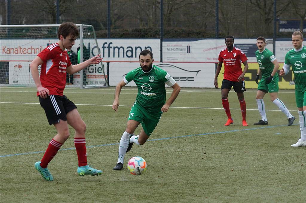 Die besten Fotos vom Fußball-Wochenende.
