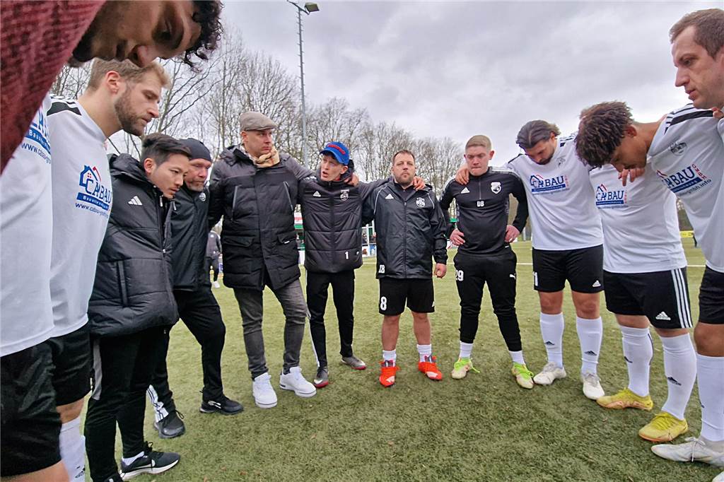 Die besten Fotos vom Fußball-Wochenende.