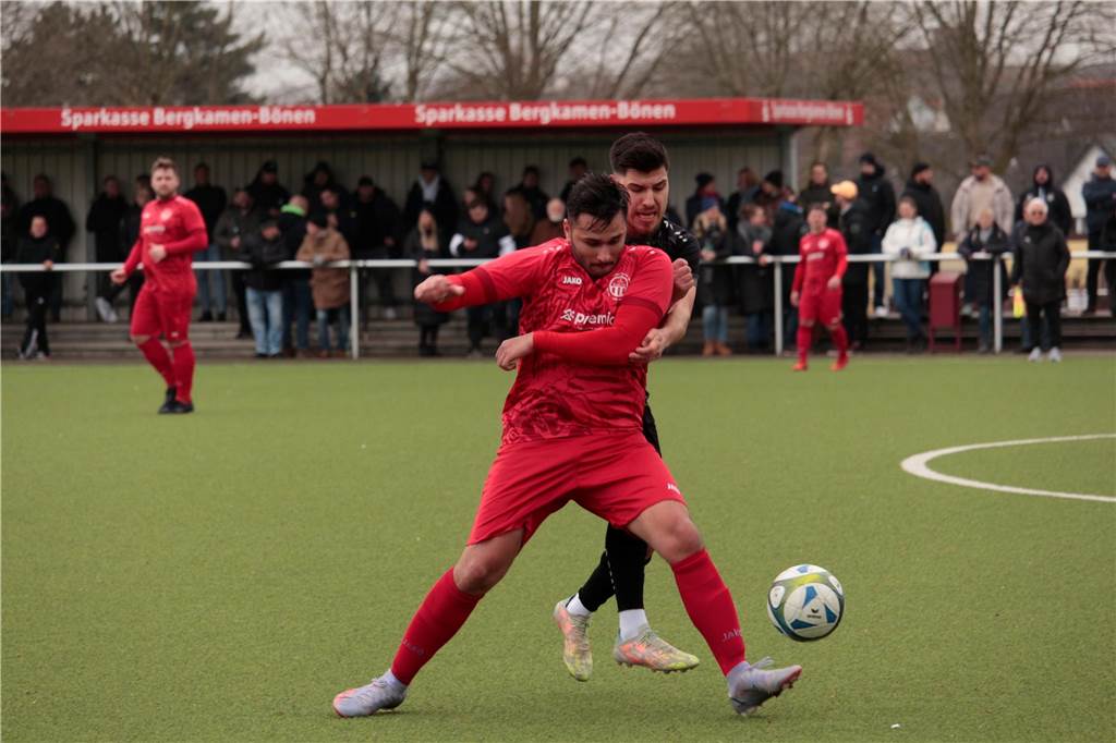 Die besten Fotos vom Fußball-Wochenende.