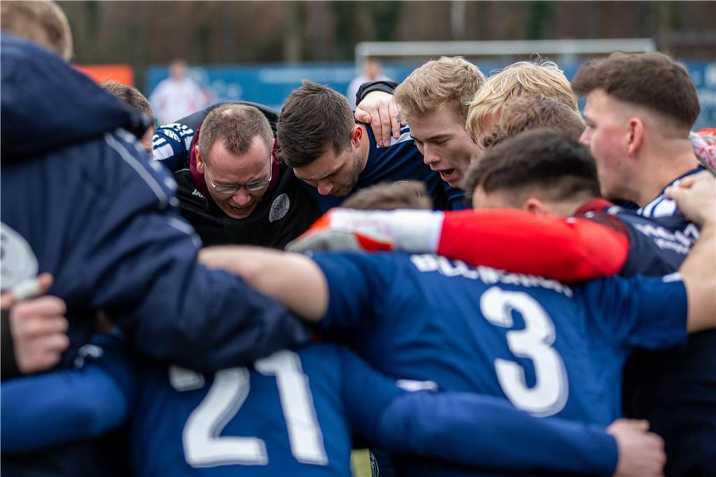 Die besten Fotos vom Fußball-Wochenende.
