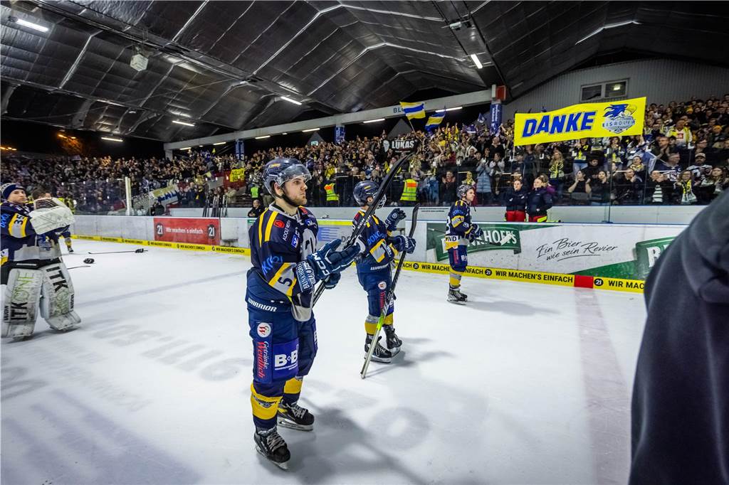 Die besten Fotos vom Showdown der Eisadler Dortmund gegen die Ratinger Ice Aliens.