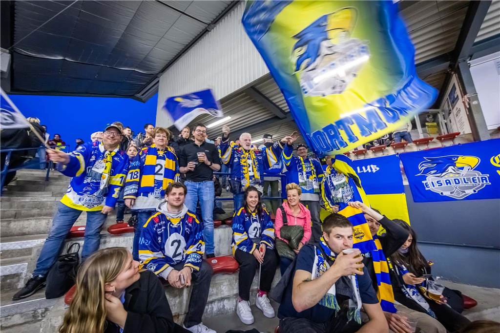 Die besten Fotos vom Showdown der Eisadler Dortmund gegen die Ratinger Ice Aliens.
